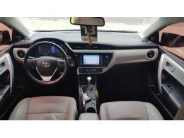 TOYOTA - COROLLA - 2018/2018 - Cinza - R$ 97.900,00