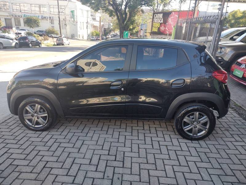 RENAULT - KWID - 2022/2023 - Preta - R$ 55.900,00