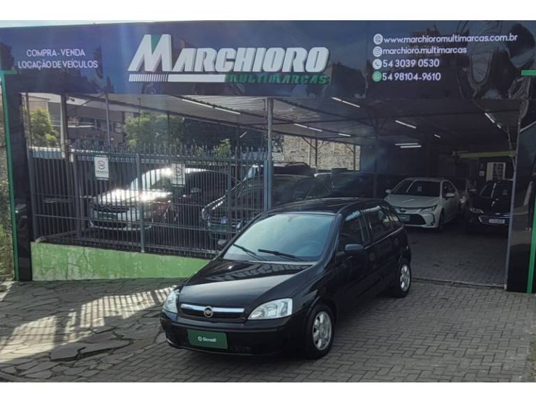 CHEVROLET - CORSA - 2011/2012 - Preta - R$ 32.900,00