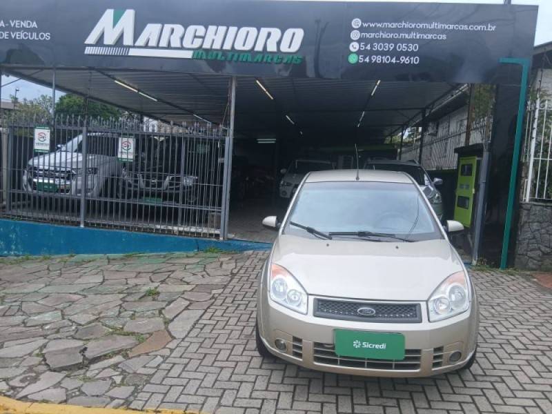 FORD - FIESTA - 2009/2010 - Prata - R$ 31.900,00