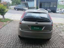 FORD - FIESTA - 2009/2010 - Prata - R$ 31.900,00