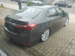 TOYOTA - COROLLA - 2016/2017 - Cinza - R$ 93.900,00