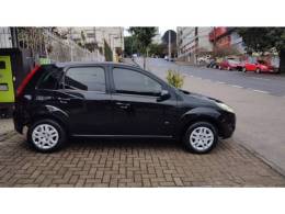 FORD - FIESTA - 2013/2014 - Preta - R$ 36.900,00