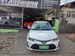 TOYOTA - COROLLA - 2021/2022 - Branca - R$ 134.900,00