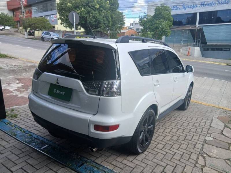 MITSUBISHI - OUTLANDER - 2012/2012 - Branca - R$ 62.900,00