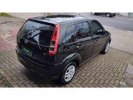 FORD - FIESTA - 2013/2014 - Preta - R$ 36.900,00