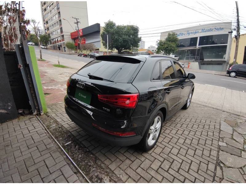 AUDI - Q3 - 2016/2016 - Preta - R$ 107.900,00