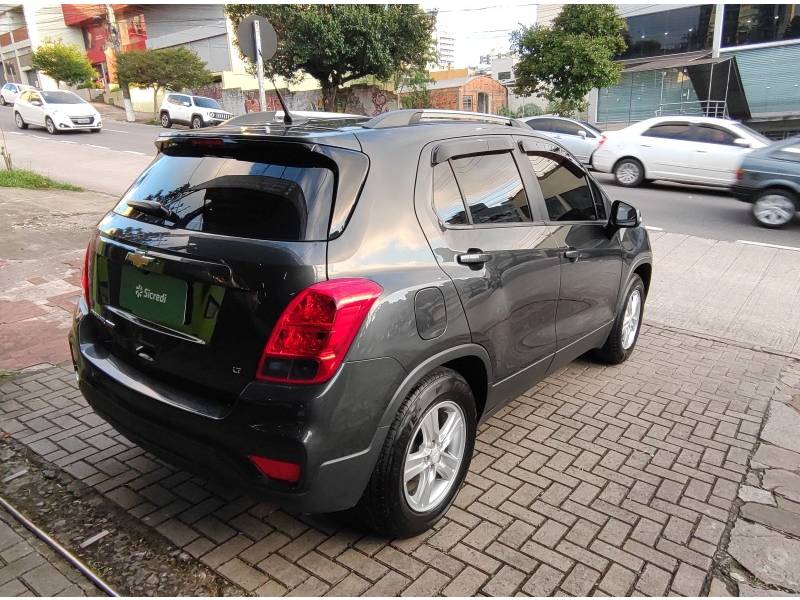 CHEVROLET - TRACKER - 2019/2019 - Cinza - R$ 87.900,00