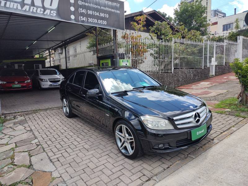 MERCEDES-BENZ - C 180 K - 2010/2010 - Preta - R$ 58.900,00