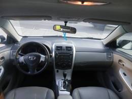 TOYOTA - COROLLA - 2013/2014 - Branca - R$ 69.900,00