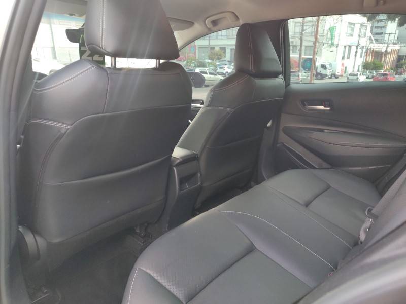 TOYOTA - COROLLA - 2021/2022 - Branca - R$ 134.900,00