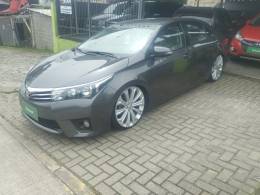 TOYOTA - COROLLA - 2016/2017 - Cinza - R$ 93.900,00