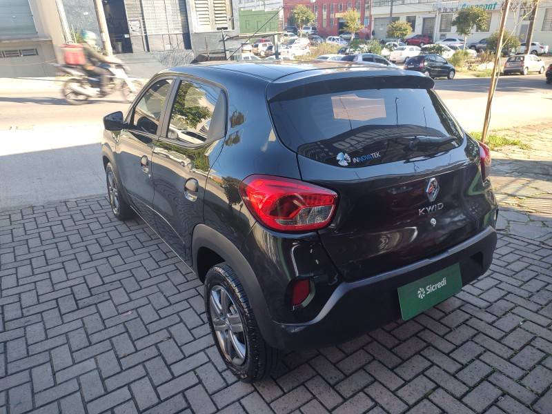 RENAULT - KWID - 2022/2023 - Preta - R$ 55.900,00
