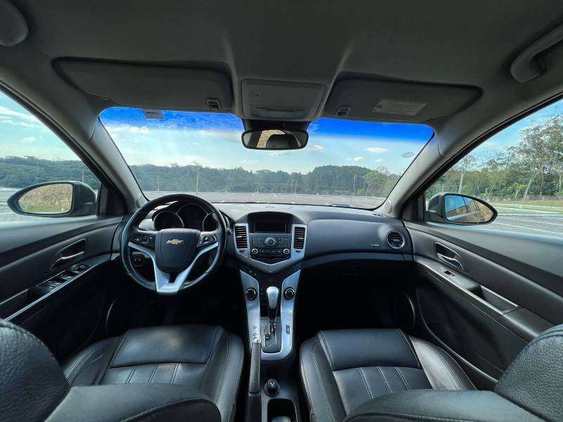 CHEVROLET - CRUZE - 2012/2012 - Preta - R$ 55.900,00