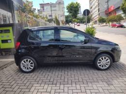 VOLKSWAGEN - FOX - 2013/2014 - Preta - R$ 42.900,00