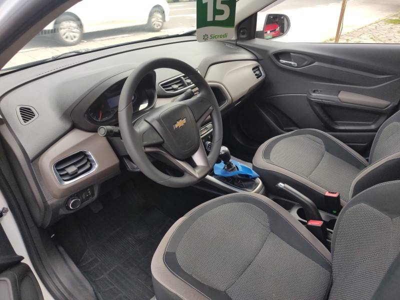 CHEVROLET - PRISMA - 2014/2015 - Branca - R$ 48.900,00