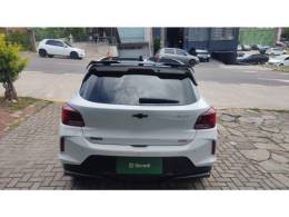 CHEVROLET - ONIX - 2021/2022 - Branca - R$ 81.900,00