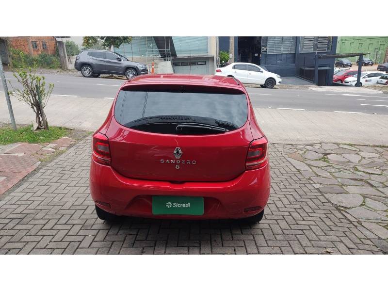 RENAULT - SANDERO - 2018/2018 - Vermelha - R$ 29.900,00