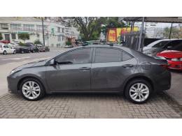 TOYOTA - COROLLA - 2018/2018 - Cinza - R$ 97.900,00