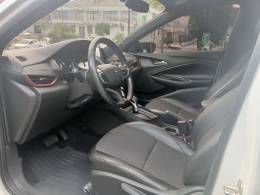 CHEVROLET - ONIX - 2021/2022 - Branca - R$ 81.900,00