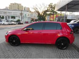 VOLKSWAGEN - GOLF - 2013/2014 - Vermelha - R$ 84.900,00