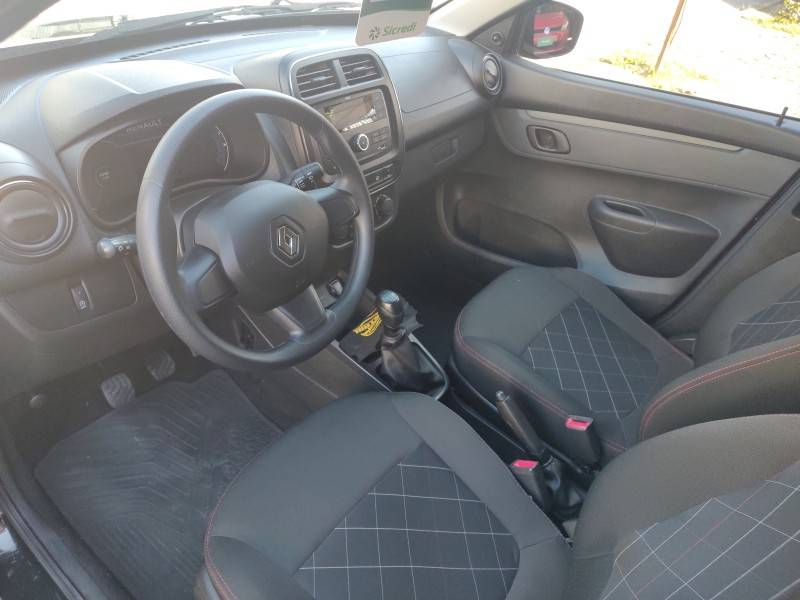 RENAULT - KWID - 2022/2023 - Preta - R$ 55.900,00