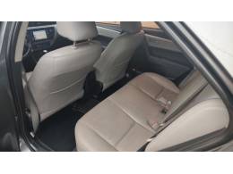 TOYOTA - COROLLA - 2018/2018 - Cinza - R$ 97.900,00