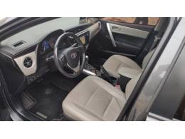 TOYOTA - COROLLA - 2018/2018 - Cinza - R$ 101.900,00