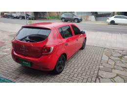 RENAULT - SANDERO - 2018/2018 - Vermelha - R$ 29.900,00