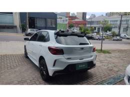 CHEVROLET - ONIX - 2021/2022 - Branca - R$ 81.900,00