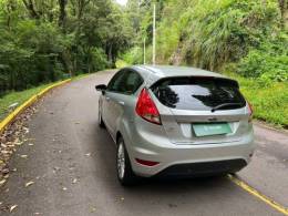 FORD - FIESTA - 2014/2014 - Prata - R$ 43.900,00