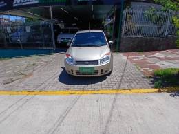 FORD - FIESTA - 2009/2010 - Prata - R$ 31.900,00