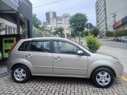 FORD - FIESTA - 2009/2010 - Prata - R$ 31.900,00