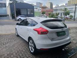 FORD - FOCUS - 2017/2017 - Branca - R$ 64.900,00
