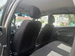 FORD - FIESTA - 2009/2010 - Prata - R$ 31.900,00